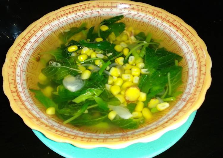 Resep Sayur Bening Bayam Jagung oleh Choirul latifah - Cookpad