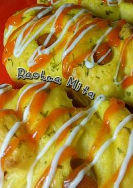 Pumpkin Caterpillar Bread by Rachma Mita