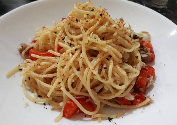 Resep Spaghetti Aglio Olio Tuna & Paprika Karya Happy Tummy