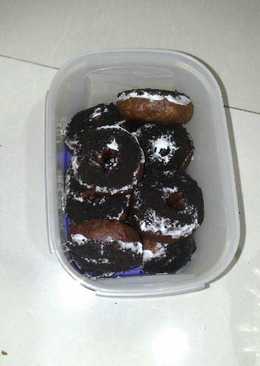 Donat Coklat Oreo