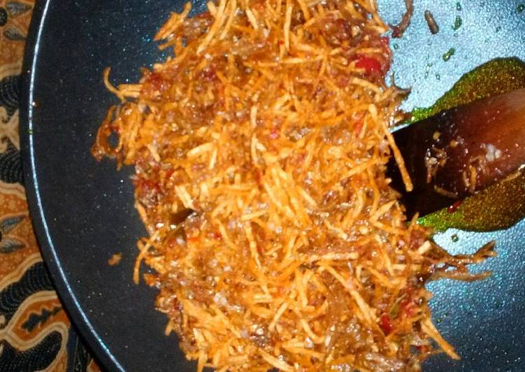 gambar untuk resep Sambal kering kentang ikan teri