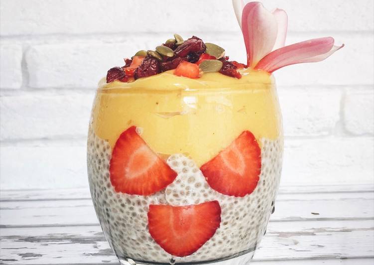 resep lengkap untuk Chia Pudding with Mango smoothies