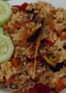 Nasi goreng ikan rempah