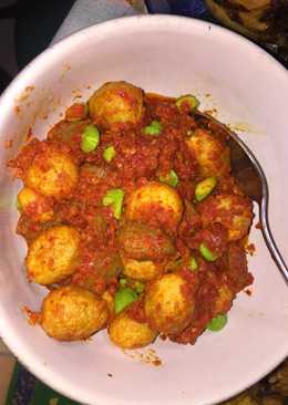 Telur Puyuh Bakso dan Petei Balado