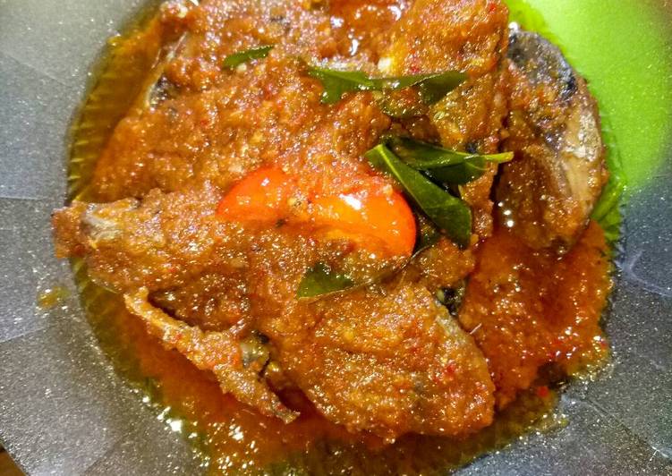 bahan dan cara membuat Balado tongkol super pedas