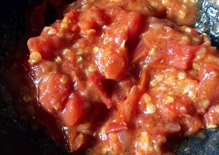  Resep  Sambal  tomat  oleh Utin mufti dewi h Cookpad