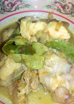 Ayam Santan Bumbu Rempah (bisa diganti daging sapi/kambing)