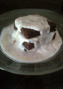 Ice cream cake biscuit marie