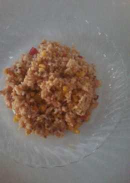 Nasi goreng dengan jagung manis