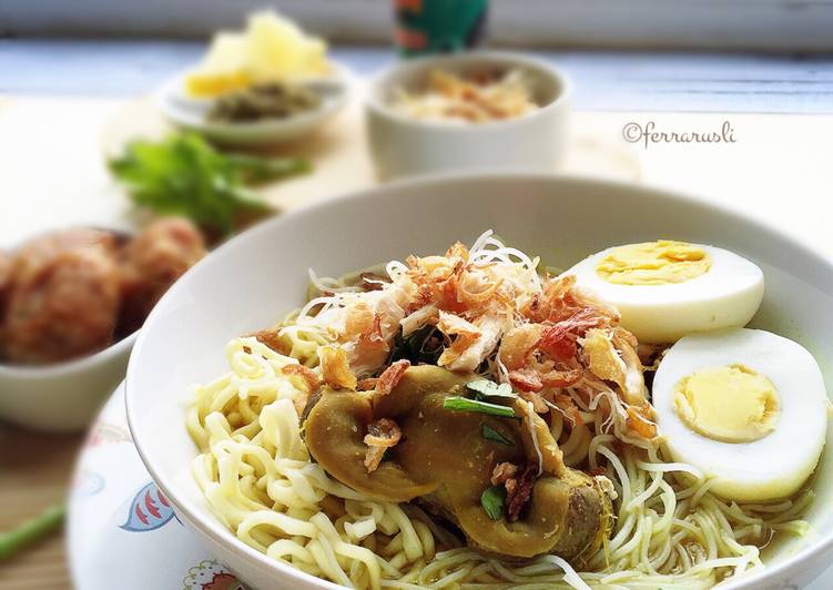 bahan dan cara membuat Mee Soo (mie soto)