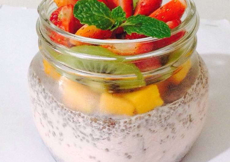 resep lengkap untuk Sahur: Chia pudding in coconut milk