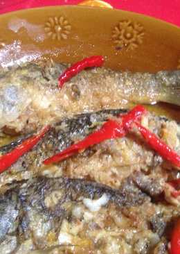 Ikan mas bumbu kuning