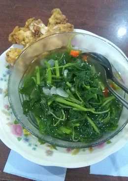 Sayur bayam bening pedas