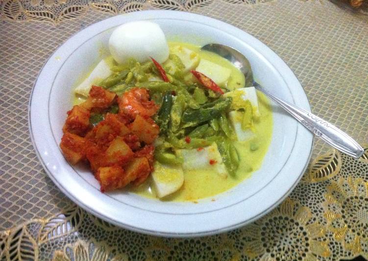  Resep  Ketupat gulai  buncis  oleh Mutia Binti M Musa Ummi 