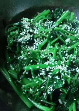 Sigeumchi-namul 시금치나물