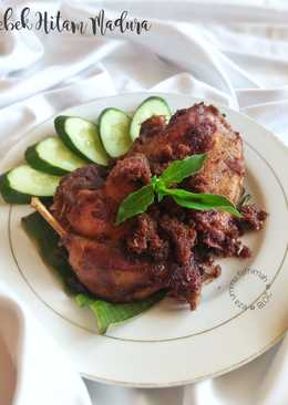 14. Bebek Hitam Madura