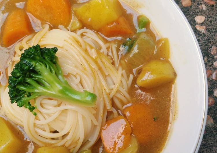Resep Spaghetti with Japanese Curry (Homemade) By Kartika's Kitchen