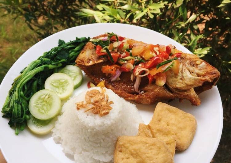 resep makanan Nila Goreng Sambal Matah