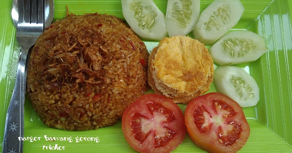 Resep Nasgor Bawang goreng  oleh Trieko ok Cookpad