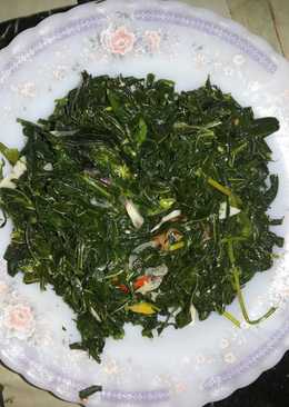 Daun singkong tumis gurih