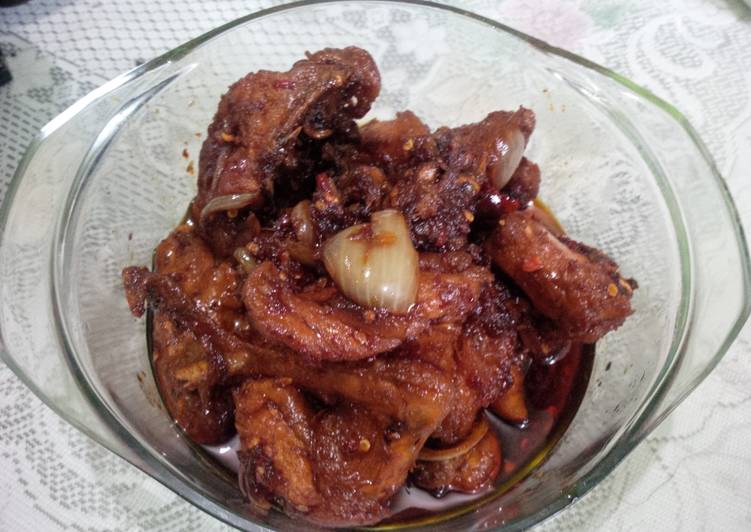 resep lengkap untuk Ayam Kecap Pedas Bawang Bombay