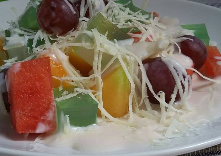 resep makanan salad buah segar