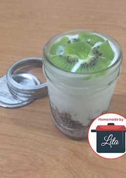 Overnight granola kiwi yogurt chia fresh #homemadebylita