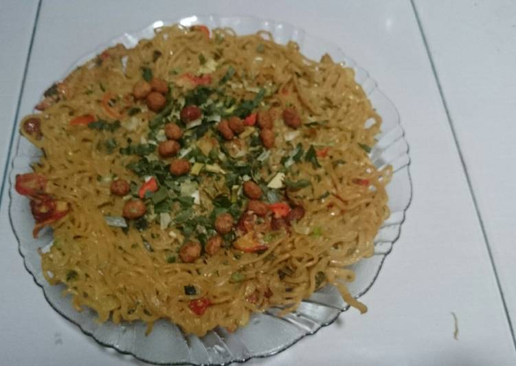 resep makanan omelet mie sayur very simple ??