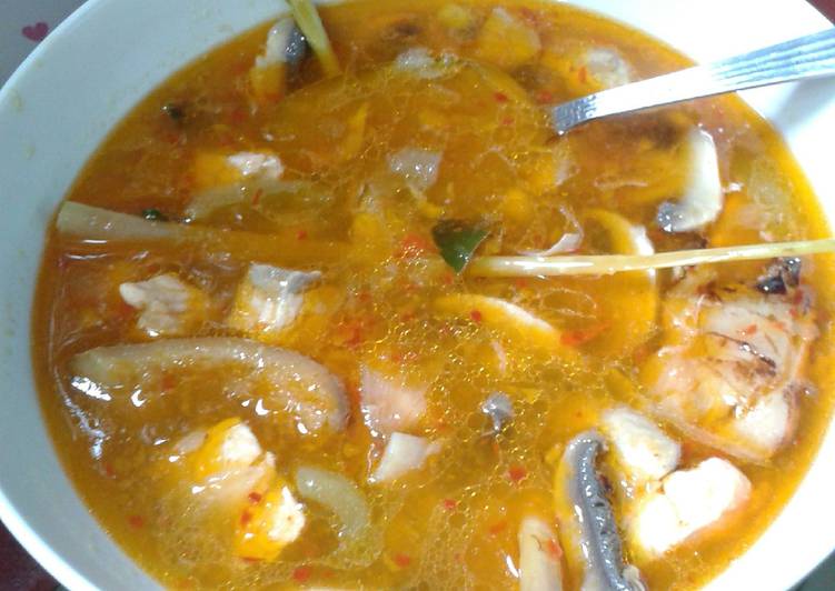 resep Tomyam salmon