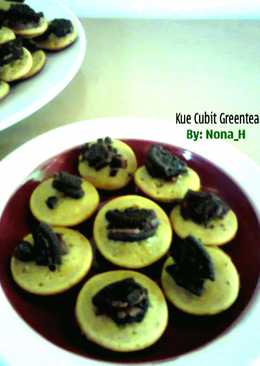 Kue Cubit Greentea (matcha)