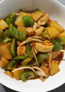 Cah paprika + daging ayam fillet ayam + kentang goreng