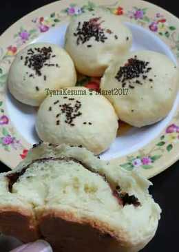 Roti isi coklat magicom
