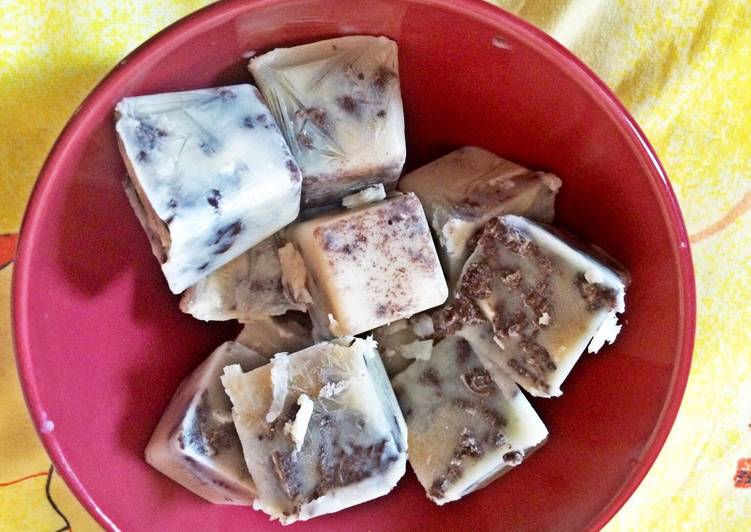 gambar untuk resep makanan Oreo Milk and Cookies Ice Cubes