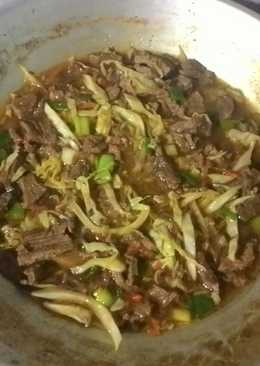 daging pedas with kol daun bawang