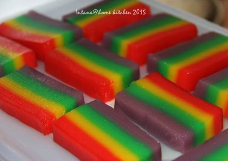 Resep Kue lapis sagu (pepe) recook dari resep tien hartinie Karya
Intana Widodo