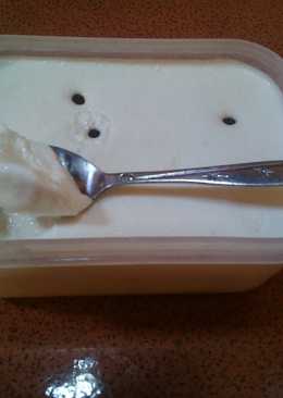 Ice cream syrup melon yummi