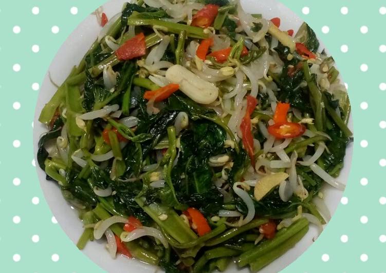 Tumis touge kangkung pedas
