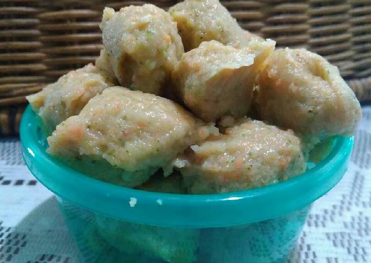 resep lengkap untuk Bakso Udang Brokoli Wortel MPASI 1y+