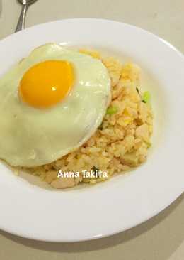 Nasi Goreng Ayam Pakai Telor