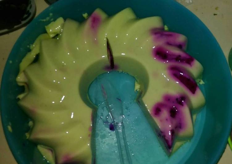 gambar untuk cara membuat Avocado silky pudding with dragonfruit