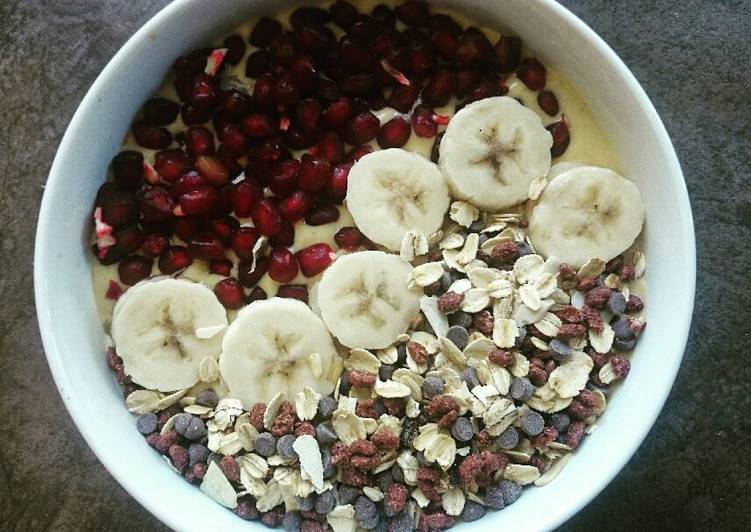 gambar untuk resep Manggo smoothie bowl