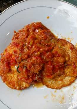 Telur ceplok balado pedas