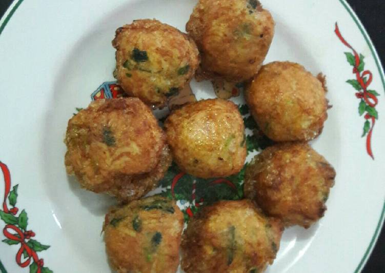 cara membuat Bakso tahu goreng