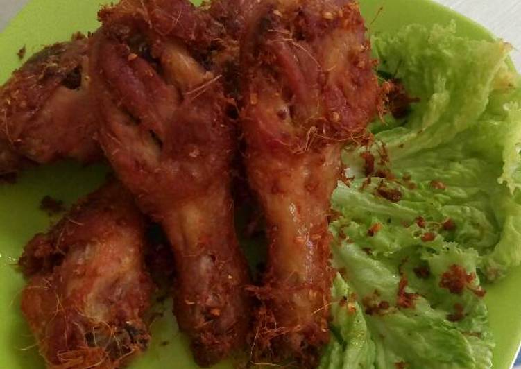 gambar untuk resep makanan Ayam goreng lengkuas (ayam ungkep bumbu kuning jtt)