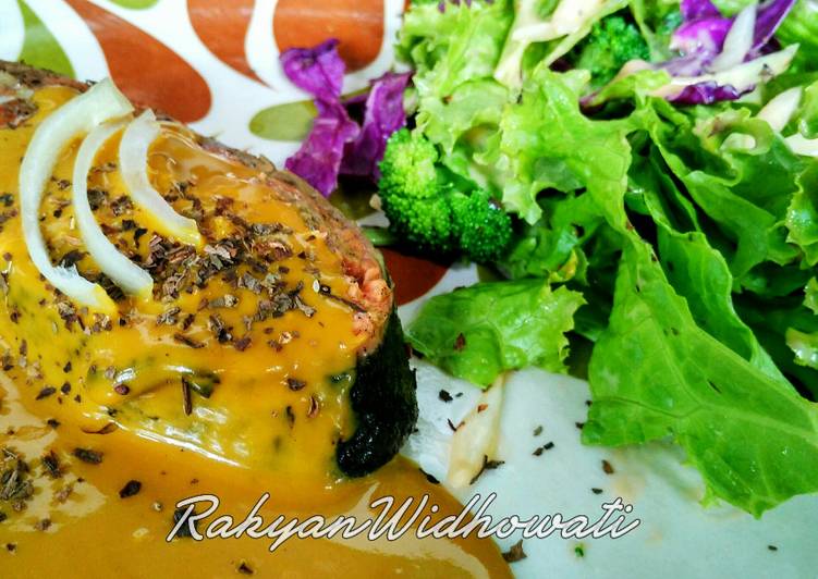 resep makanan Grilled Salmon Steak with Mustard Sauce