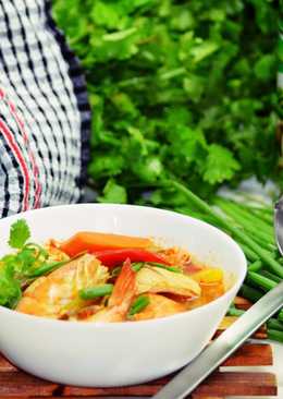 Tom yam soup (Thailand)