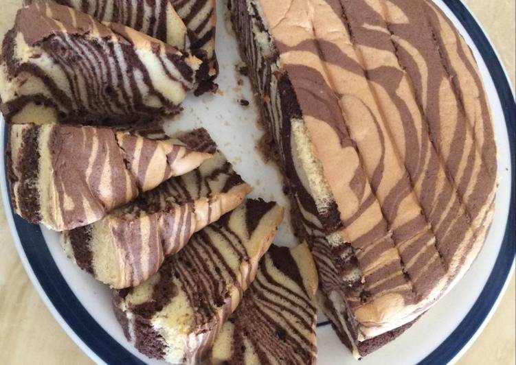 resep makanan Ogura Zebra Cake with Coconut Milk