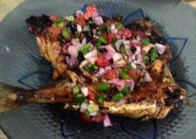 gambar untuk cara membuat Ikan bakar dabu-dabu