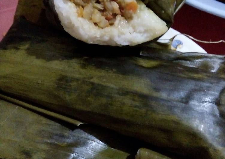 Lontong isi ayam foto resep utama