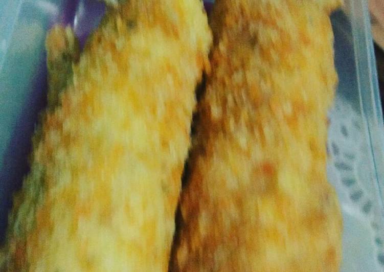 cara membuat Roti Goreng Sosis Ayam dengan Keju Mozarella